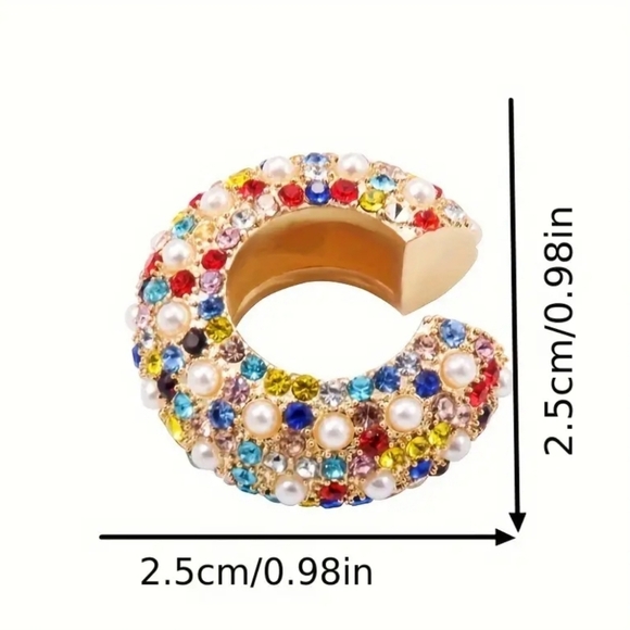 LAST ONE! new! Trending  bold cuff earrings - Picture 3 of 7